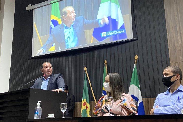 Instalação da UEMS em Sidrolândia começará com pós e cursos à distância, diz Gerson Claro