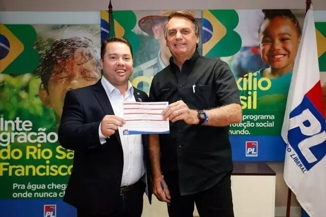 Bolsonaro volta a defender voto impresso nas eleições