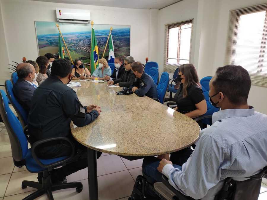 Obras em Sidrolândia promovem integração e fomentam economia, diz Gerson Claro