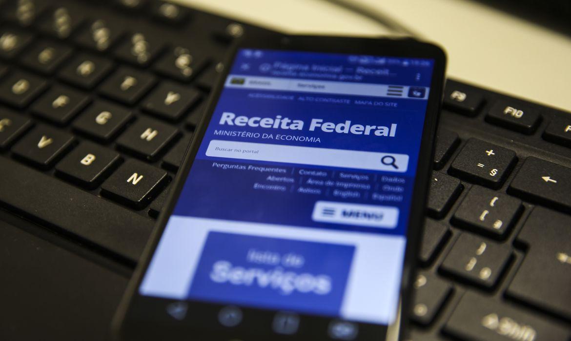 Receita alerta para golpe de saque imediato da restituição do IRPF