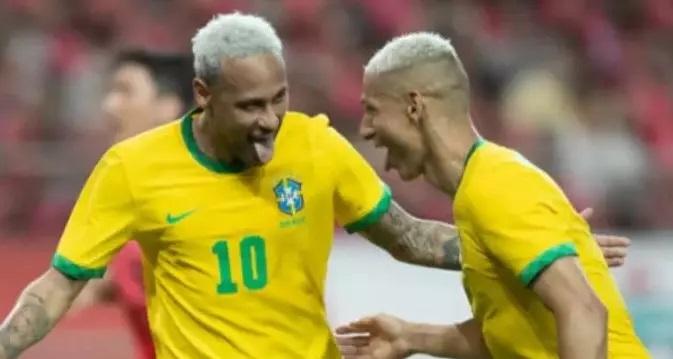 Neymar abre placar em amisto do Brasil contra o Japão e chega a 74 gols pela Seleção