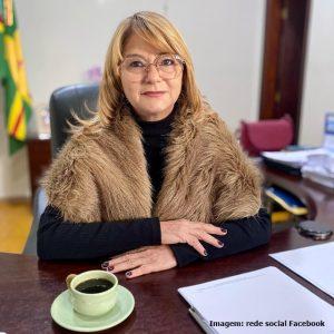  Prefeita Vanda Camilo contrata com “DISPENSA DE LICITAÇÃO”, empresa para execução de serviços de paisagismo e jardinagem