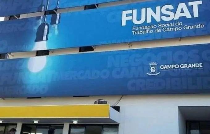 De telemarketing a pintor: confira lista com mais de mil vagas de emprego em Campo Grande