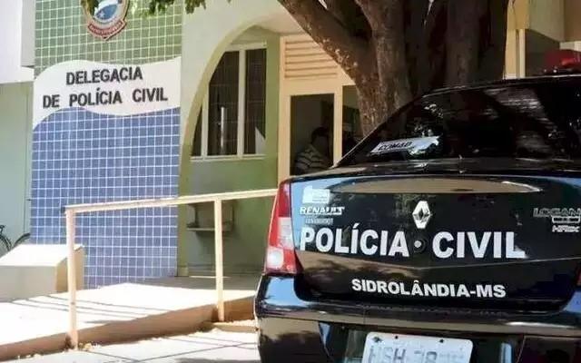 Jovem tem casa invadida e é espancado por grupo após ser acusado de estupro